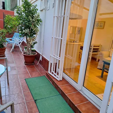 Perfect Location Апартаменты