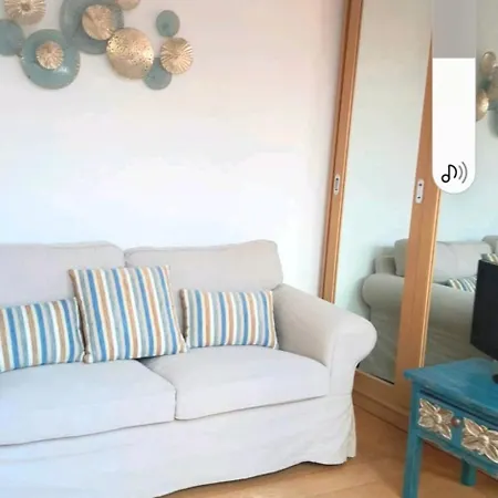 Perfect Location Apartment *