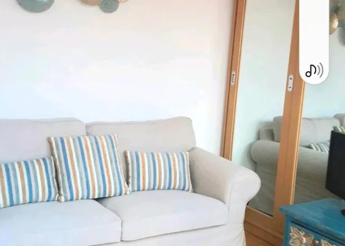 Perfect Location Apartment *